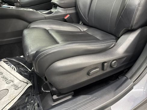 Used 2021 Subaru Outback Limited image 12