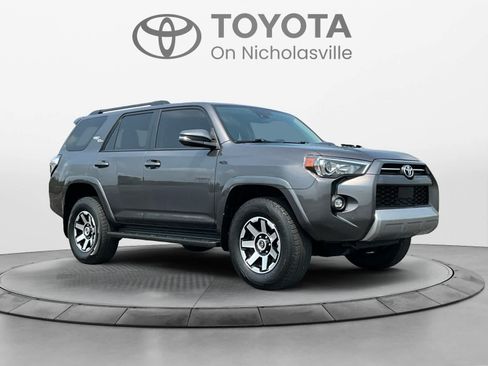 Used 2022 Toyota 4Runner TRD Off-Road Premium w/ Moonroof Package AWD/4WD image 7