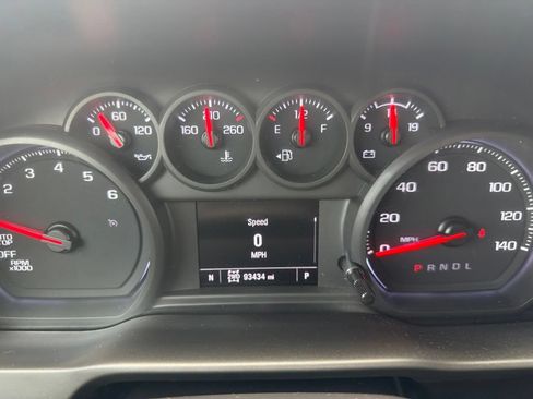 Used 2023 Chevrolet Silverado 1500 Custom AWD/4WD image 12