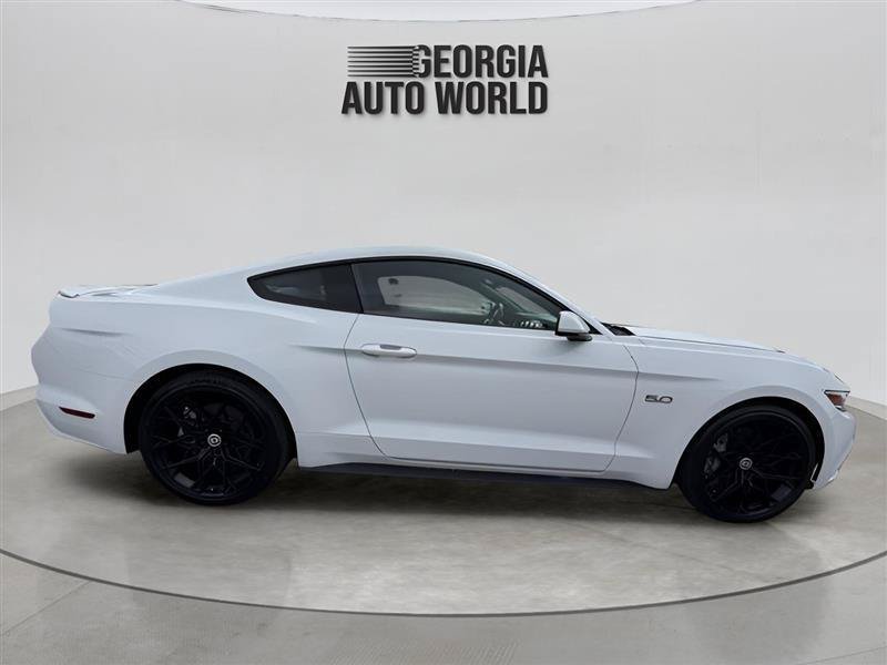 Used 2017 Ford Mustang GT RWD image 14