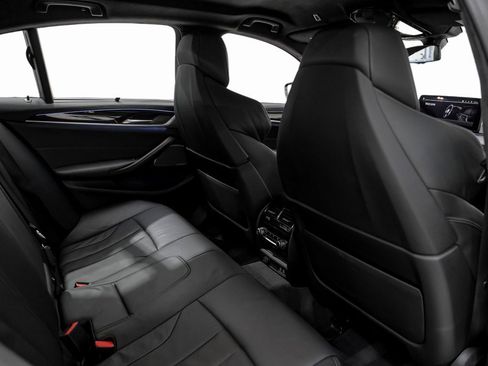 Used 2022 BMW M5 w/ Executive Package image 35