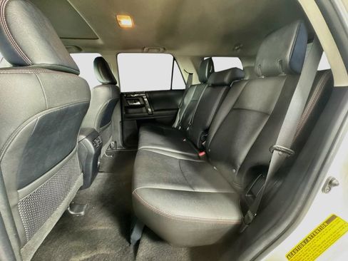 Used 2021 Toyota 4Runner TRD Off-Road Premium w/ Moonroof Package AWD/4WD image 30