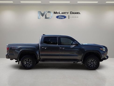 Used 2023 Toyota Tacoma TRD Pro AWD/4WD image 6