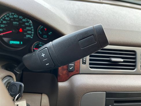 Used 2012 GMC Sierra 2500 SLT w/ SLT Convenience Package image 35