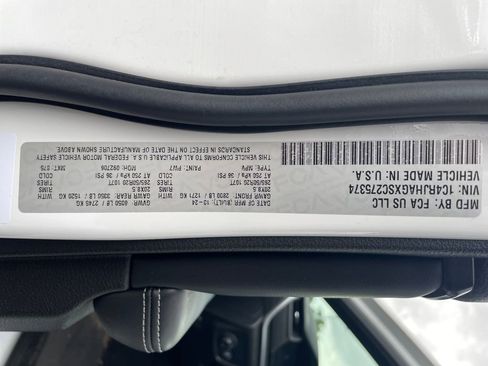 Used 2025 Jeep Grand Cherokee Altitude w/ Trailer Tow Package image 15