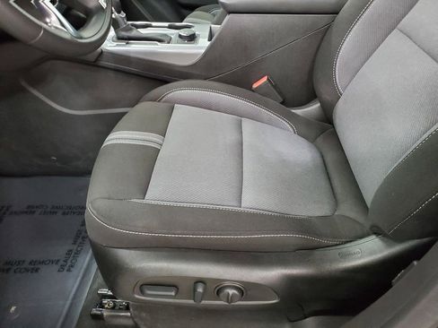 Used 2023 Chevrolet Blazer LT image 13