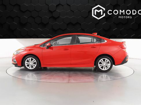 Used 2016 Chevrolet Cruze LT w/ Sun And Sound Package image 5