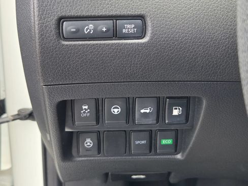 Used 2020 Nissan Rogue SL w/ Premium Package FWD image 25