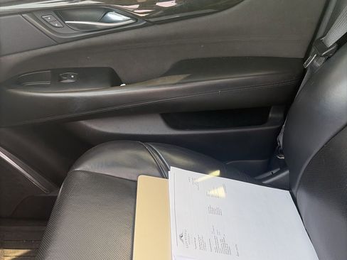 Used 2020 Cadillac Escalade Platinum image 6