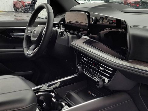 Certified 2025 Chevrolet Tahoe Z71 w/ Z71 Off-Road Package image 11