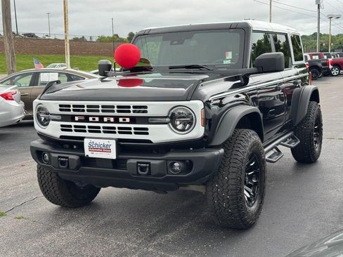 Used 2025 Ford Bronco Heritage Edition AWD/4WD image 9