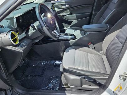 Used 2024 Chevrolet Trax LT w/ Driver Confidence Package