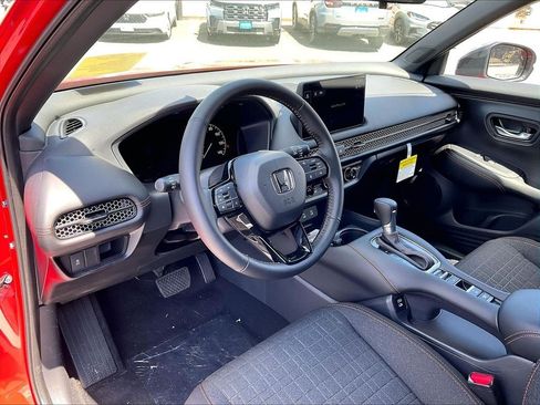 New 2026 Honda HR-V Sport image 8