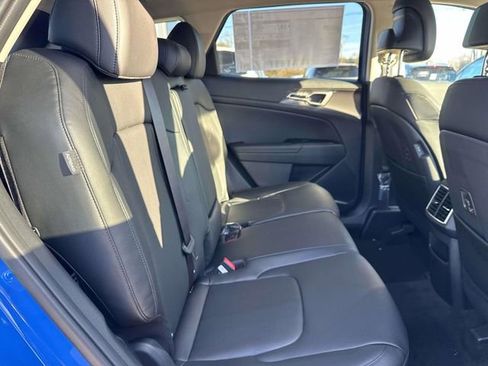 New 2026 Kia Sportage EX w/ EX Panorama Roof Package FWD image 13
