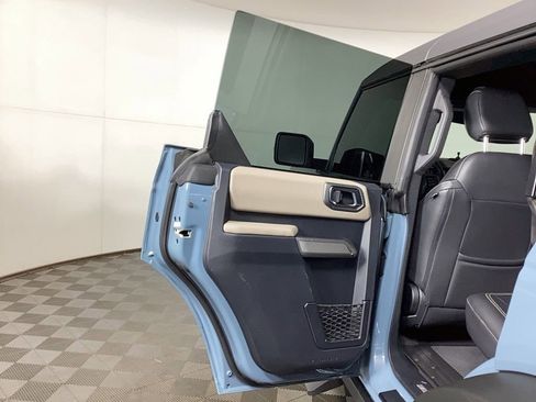 Used 2022 Ford Bronco Wildtrak image 12