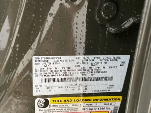 Used 2025 Ford Expedition Tremor AWD/4WD image 18