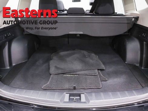 Used 2023 Subaru Forester Premium AWD/4WD image 9