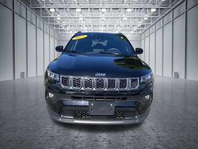 Used 2025 Jeep Compass Latitude w/ Sun & Sound Group