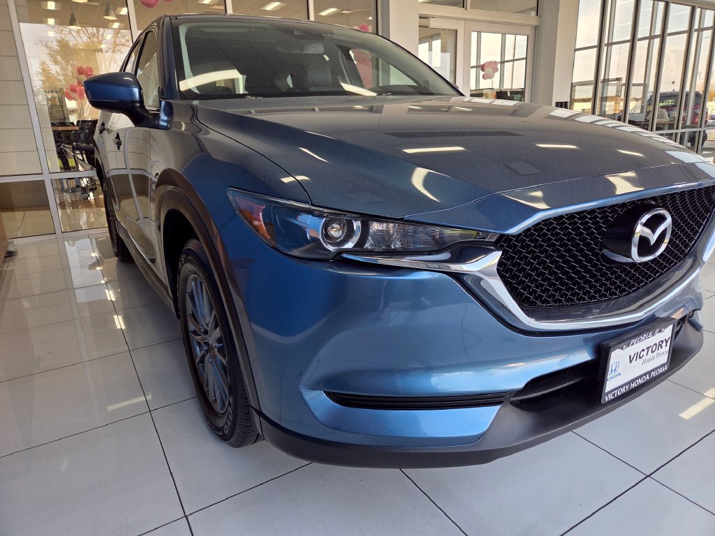 Used 2017 MAZDA CX-5 Touring w/ Preferred Equipment Package FWD image 3