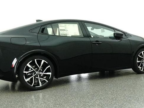New 2026 Toyota Prius Plug-In Hybrid FWD image 44
