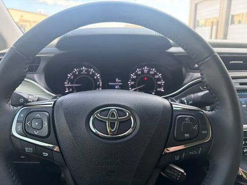 Used 2018 Toyota Avalon XLE FWD image 12