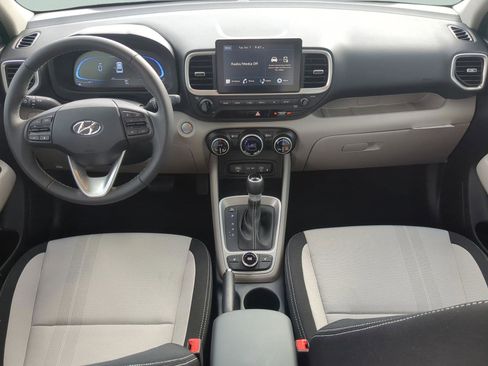 New 2026 Hyundai Venue SEL FWD image 12