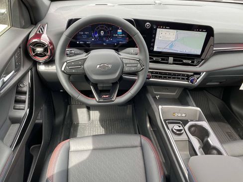 New 2026 Chevrolet Equinox RS w/ Convenience Package III AWD/4WD image 9