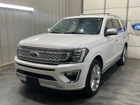 Used 2019 Ford Expedition Platinum RWD image 4