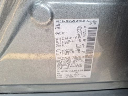 Used 2018 Nissan Rogue SV image 28