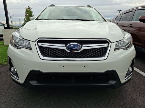 Used 2017 Subaru Crosstrek 2.0i Premium AWD/4WD image 2