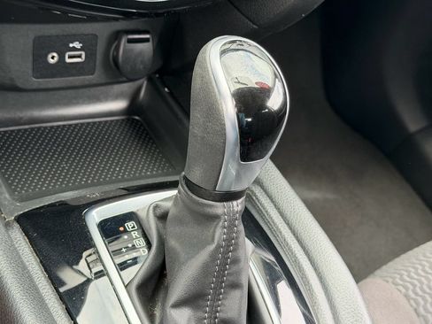 Used 2019 Nissan Rogue Sport S AWD/4WD image 22
