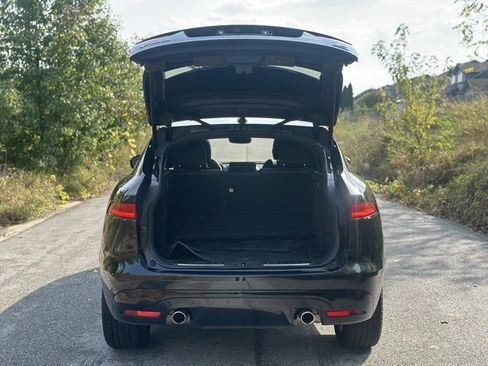 Used 2020 Jaguar F-PACE S image 8
