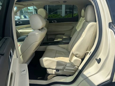 Used 2018 Lincoln MKT AWD w/ Technology Package image 11