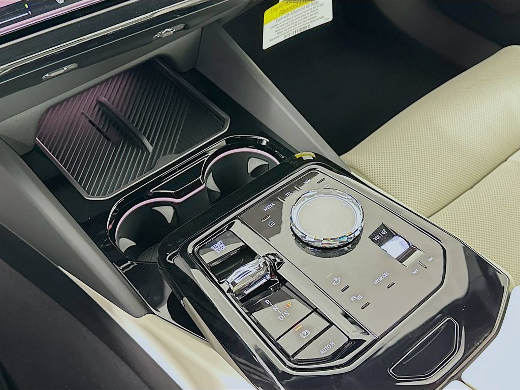 Used 2026 BMW 530i w/ Executive Package RWD image 15