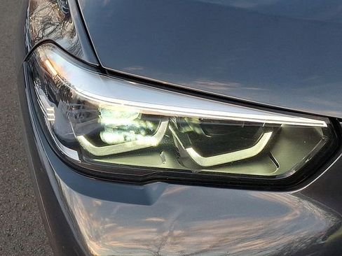 Used 2019 BMW X5 xDrive40i w/ Luxury Seating Package image 9