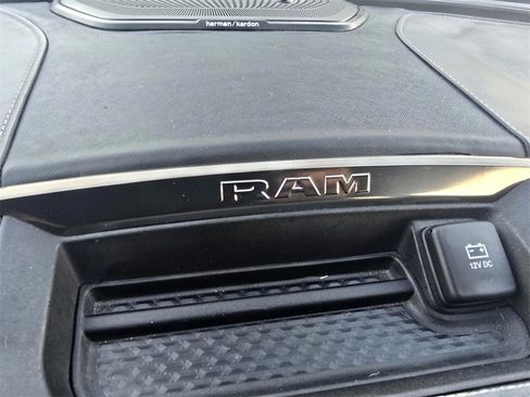 Used 2020 RAM 3500 Limited image 15