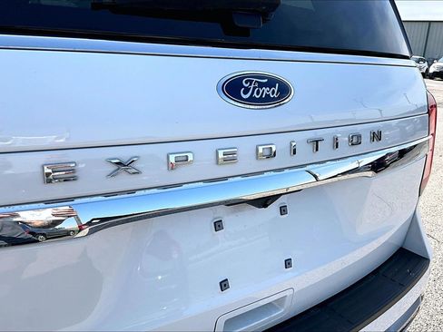 Used 2024 Ford Expedition Limited AWD/4WD image 33