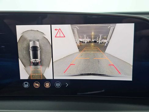 New 2026 Cadillac Lyriq Sport image 27