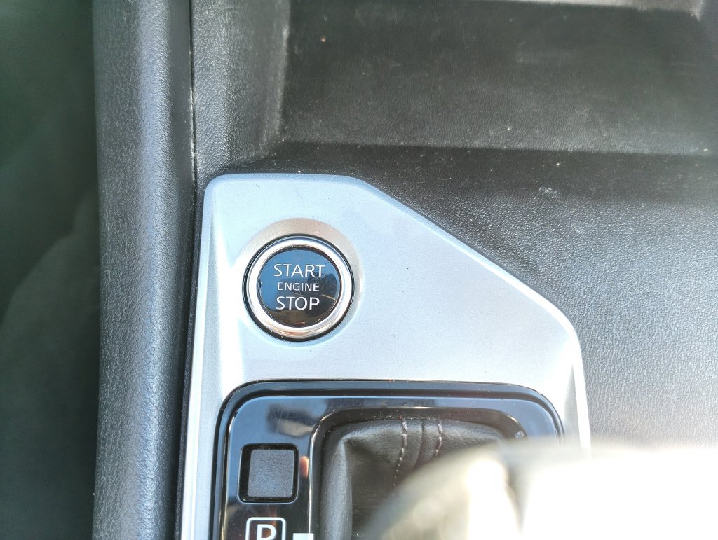 Used 2025 Nissan Altima 2.5 SV FWD image 27