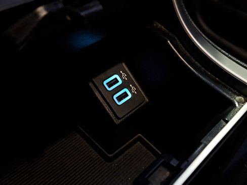 Used 2020 Ford Edge SEL w/ Cold Weather Package image 34