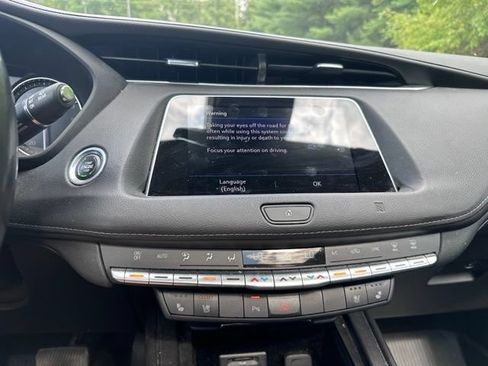 Used 2020 Cadillac XT4 Premium Luxury AWD/4WD image 15