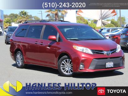Used 2018 Toyota Sienna XLE Premium w/ Carpet Mat Package