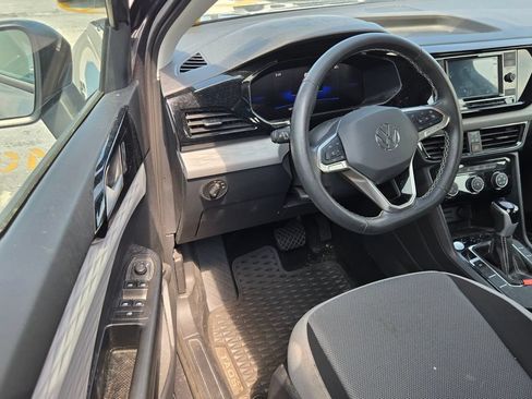 Used 2024 Volkswagen Taos S FWD image 5