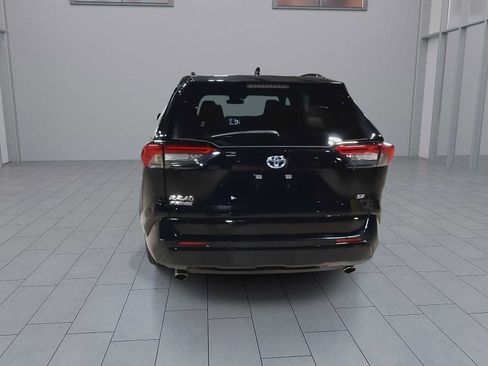 Used 2024 Toyota RAV4 SE w/ Weather & Moonroof Package AWD/4WD image 7