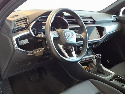 Used 2019 Audi Q3 2.0T Premium Plus w/ Premium Plus Package image 9