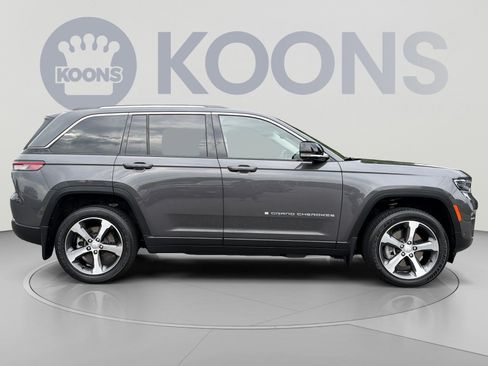 Used 2023 Jeep Grand Cherokee 4WD 4xe w/ Luxury Tech Group II image 8