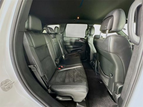 Used 2018 Jeep Grand Cherokee Altitude image 25