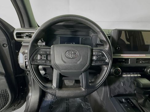 Used 2025 Toyota Tacoma SR5 image 15