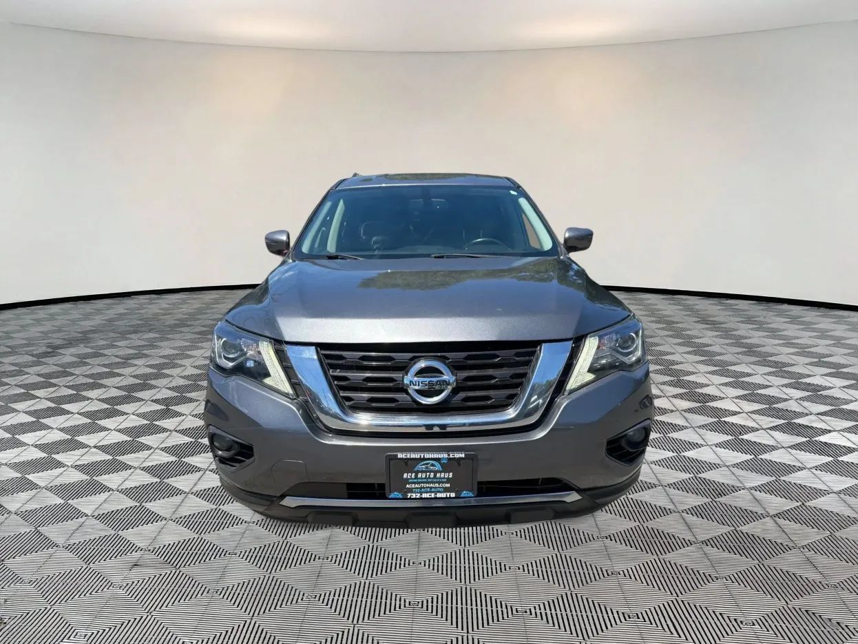 Used 2019 Nissan Pathfinder SV w/ SV Tech Package AWD/4WD image 2