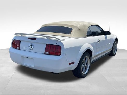 Used 2006 Ford Mustang Premium RWD image 8